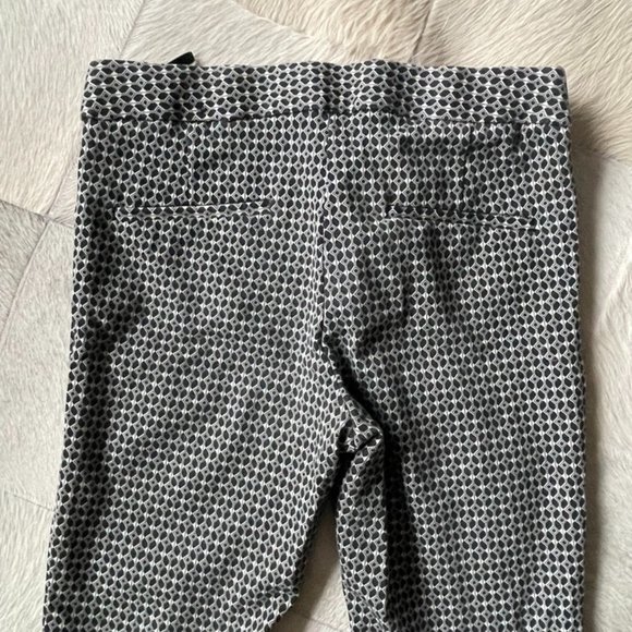 Amanda + Chelsea Crop Dress Pants - Picture 2 of 3